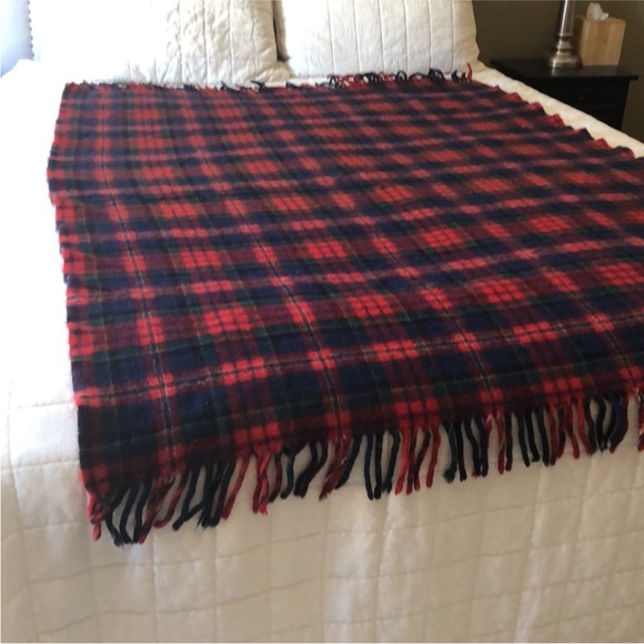 Pendelton Red & Blue Plaid Fringed Throw Blanket - Picture 3 of 8
